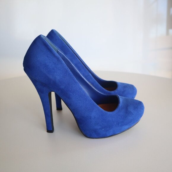 Blue Suede Closed Toe High Heels By Qupid Size 7 - Picture 1 of 7
